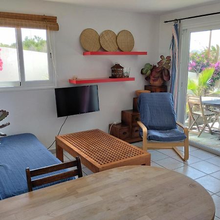 Beautiful Small Bungalow, Amazing Views And Garden Famara Exteriér fotografie