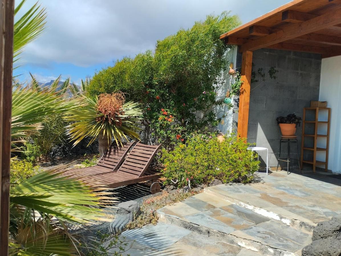 Beautiful Small Bungalow, Amazing Views And Garden Famara Exteriér fotografie