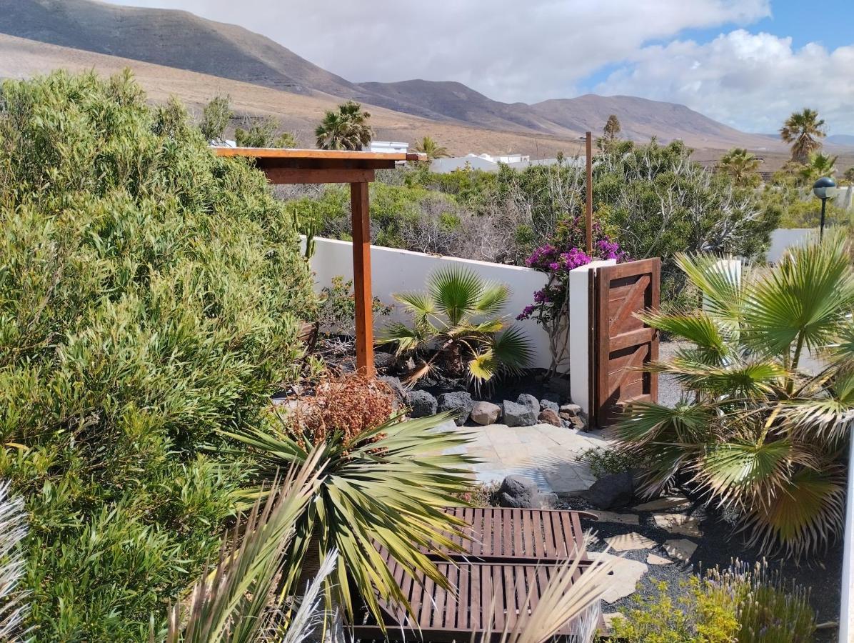 Beautiful Small Bungalow, Amazing Views And Garden Famara Exteriér fotografie