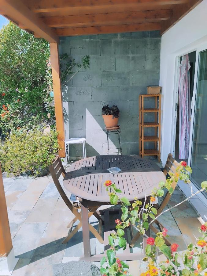 Beautiful Small Bungalow, Amazing Views And Garden Famara Exteriér fotografie