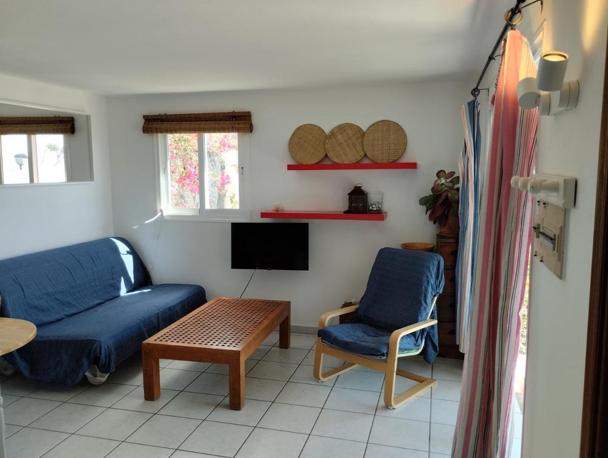 Beautiful Small Bungalow, Amazing Views And Garden Famara Exteriér fotografie